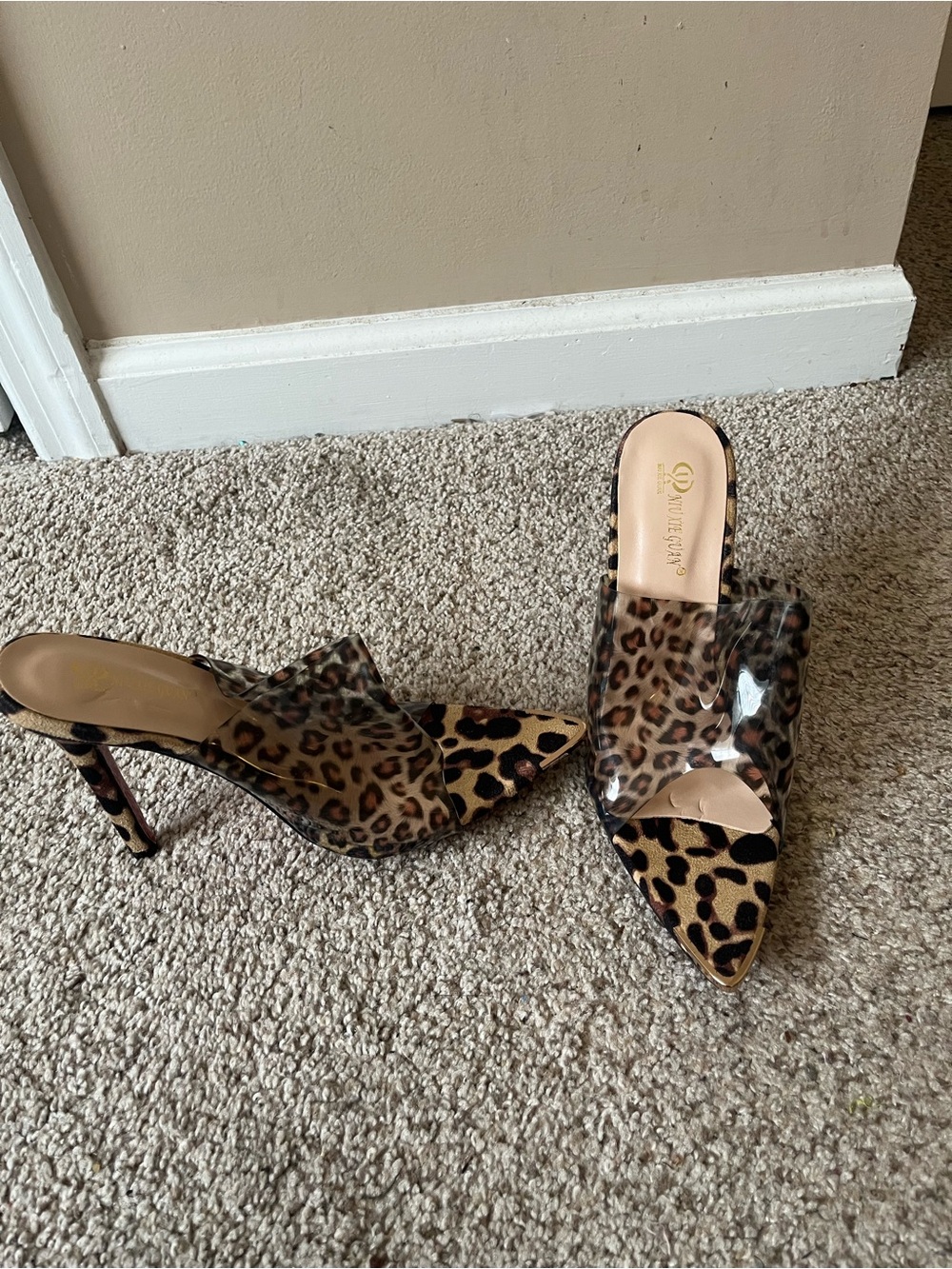 Women’s New Never Worn Clear Leopard Print Mule Heels Euro Size 39/U.S. Size 9
